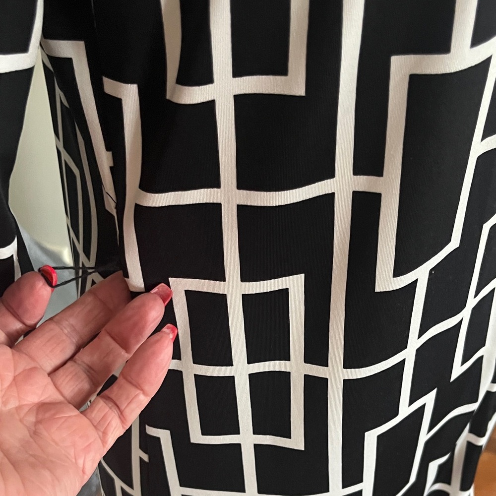 Black & White Geometric Midi Shirt Dress - Picture 4 of 6